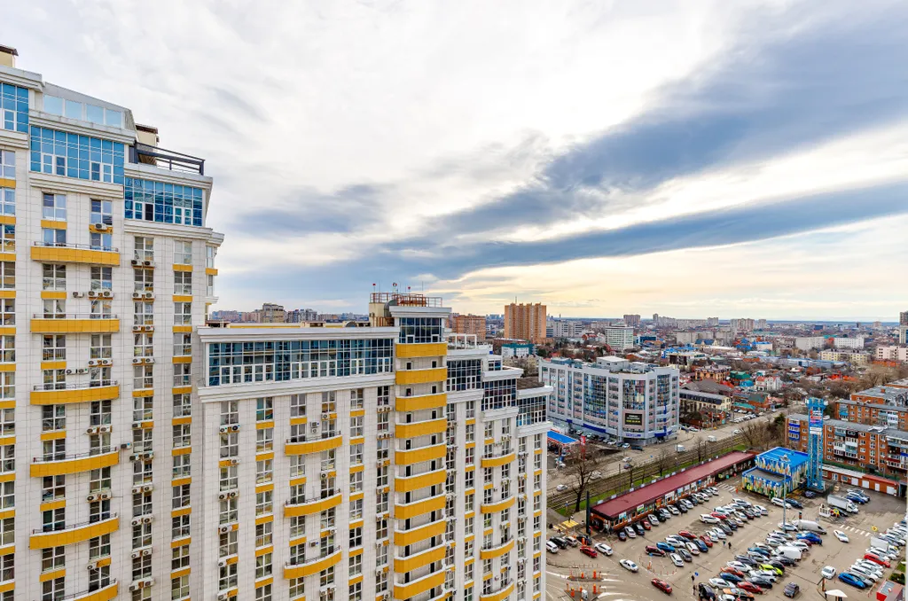 Квартира Квартира Евродвушка в центре, жк «большой», балкон с рабочим местом, чисто — Краснодар