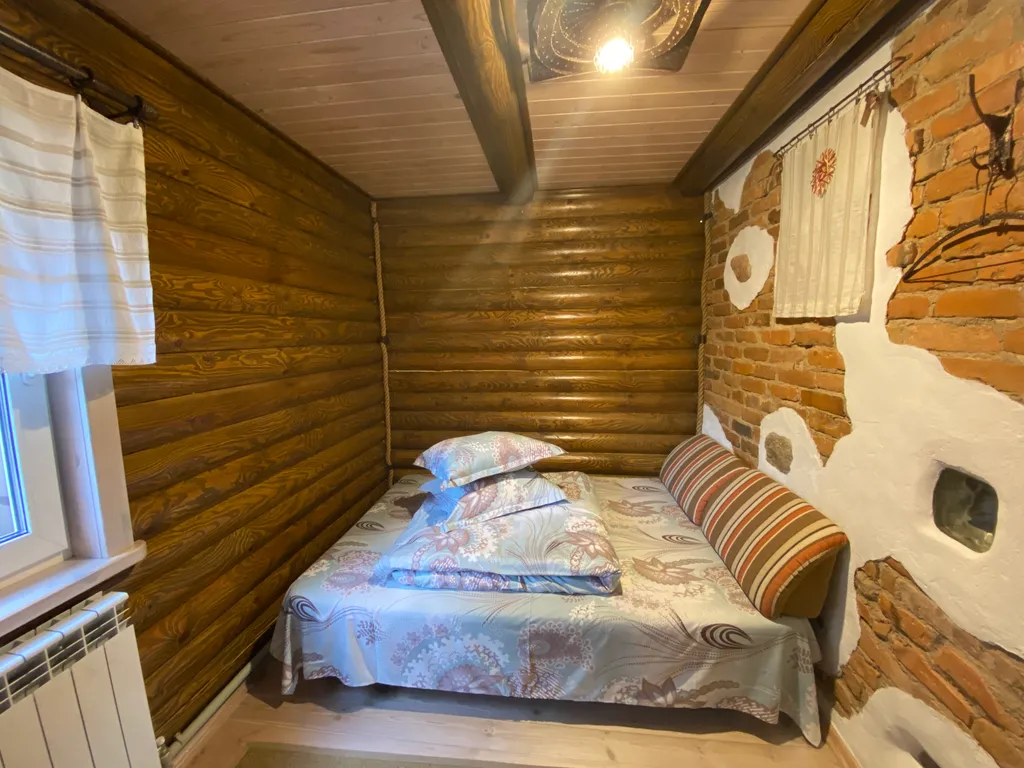 Дом для большой компании возле Мирского замка