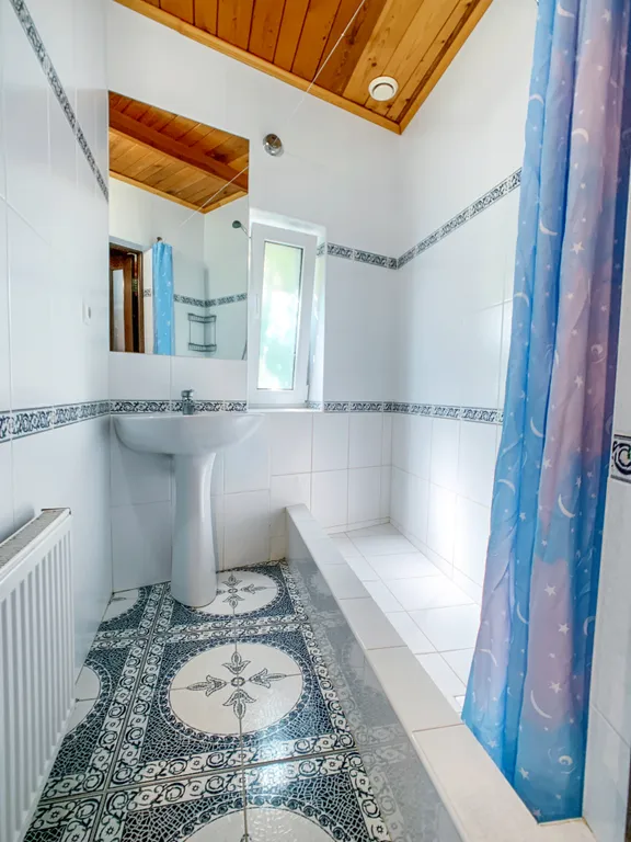 Двухкомнатные апартаменты с отдельным входом и двором