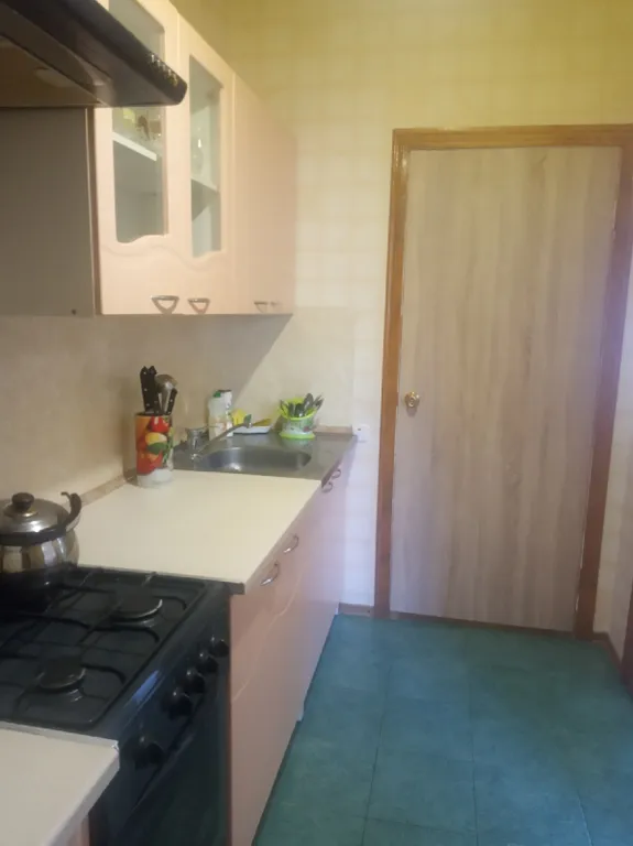 Квартира Двухкомнатная квартира с раздельными комнатами — Евпатория