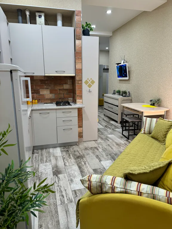 Квартира Квартира - студия рядом с морем в элитном районе города — Геленджик