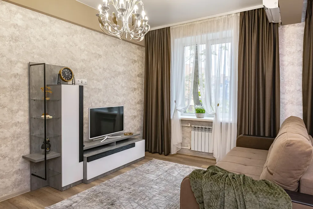 Адмиралтейская трешка на берегу моря