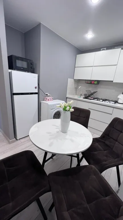 Уютная 2-х комнатная квартира с новым ремонтом в центральной части!