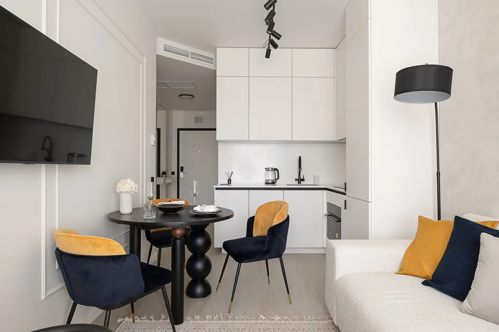 Двухкомнатный Lux с одной спальней