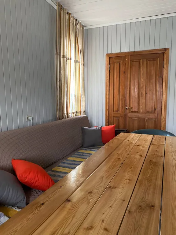 Дом с баней на берегу озера