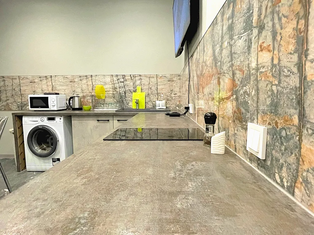 Таунхаус 120м2 с парковкой, 4 спальных комнаты, SPAR на Аксакова 125