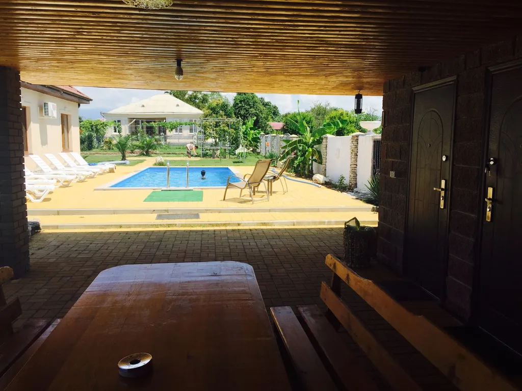 Вилла с бассейном