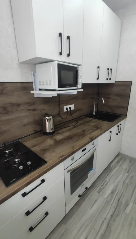 Двухкомнатная квартира у жд вокзала — аренда посуточно в Омск