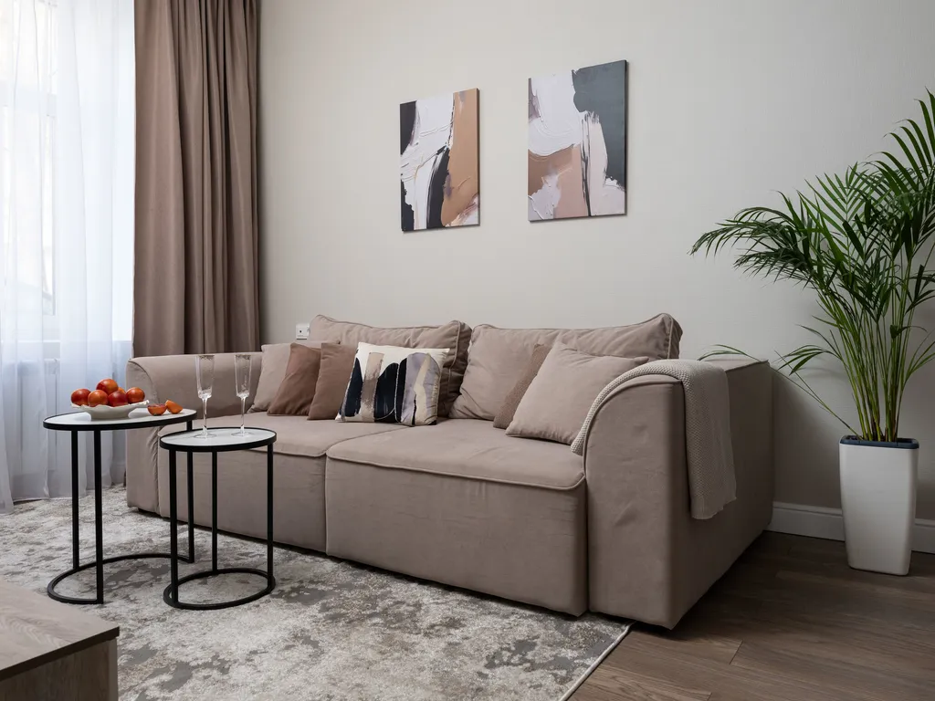 Дизайнерская четверка на патриарших прудах