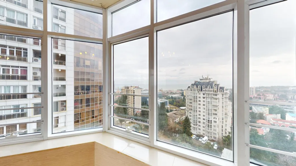 Уютная просторная квартира с видом на морпорт