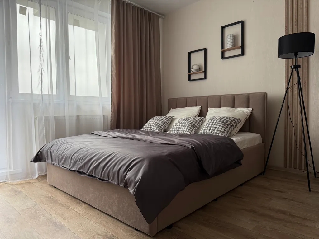 Квартира Квартира Красивая студия, с шикарным видом на Планету — Красноярск