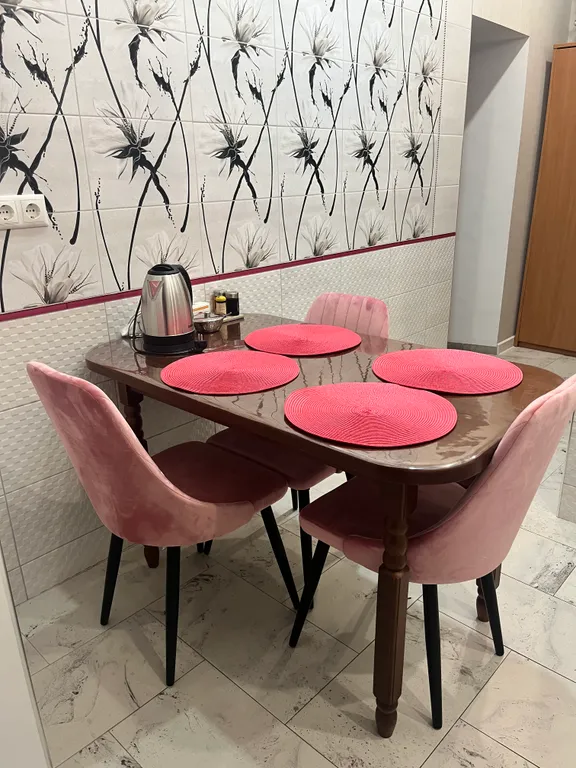 Квартира вдали от городской суеты, но рядом с курортным парком