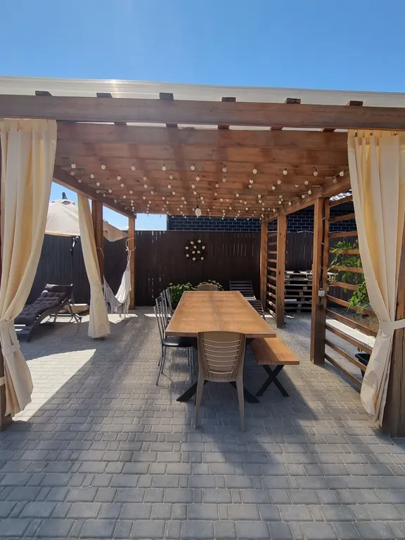 Уютный дом у моря