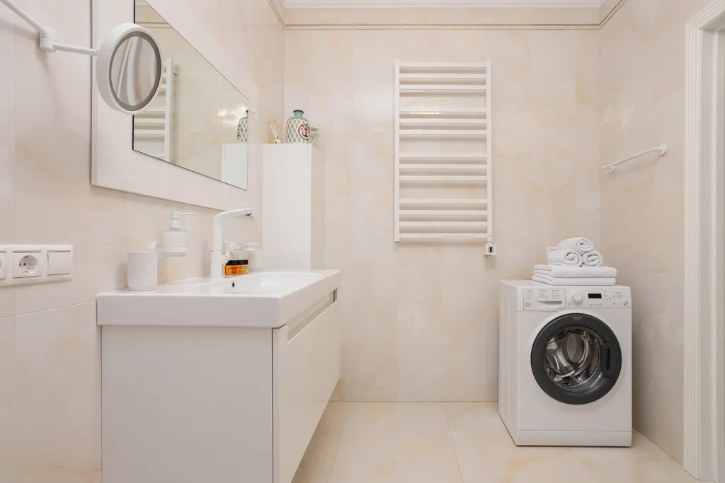 Квартира в вип корпусе, с видом на бассейн и море в ЖК Лазурный берег 2