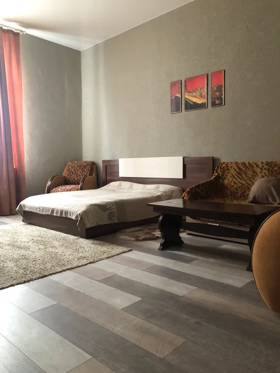 Уютная квартира в самом центре по пешеходной улице — аренда посуточно в Могилёв