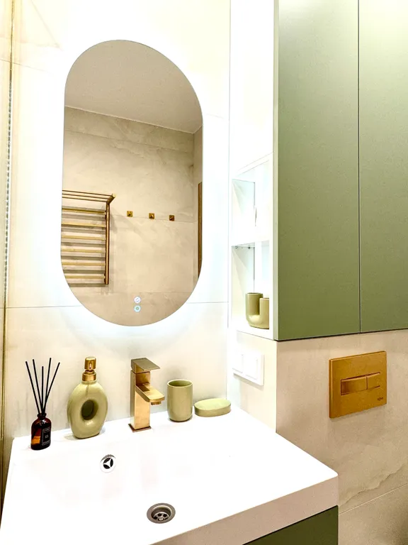 Видовая квартира с бассейном в современном Курортном комплексе