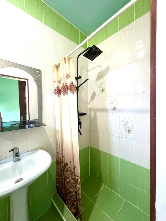 Номер в тихом районе