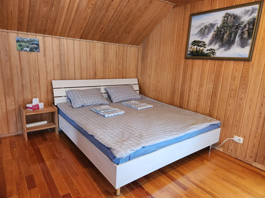 Уютный дом с баней прямо в городе