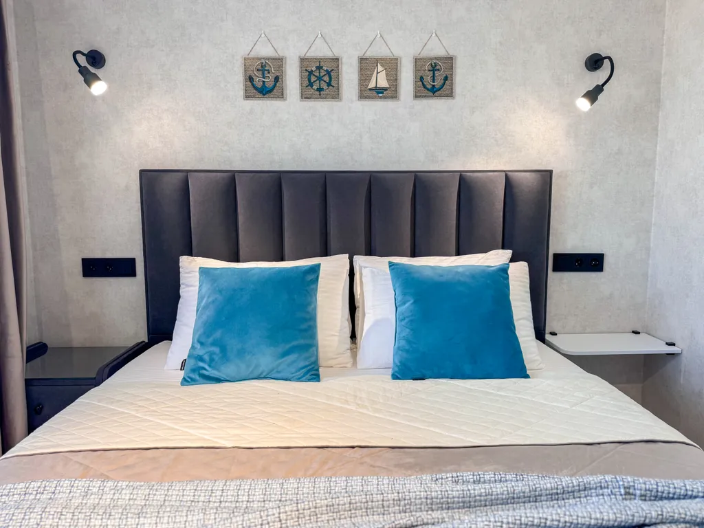 Каскад 2 Стильный апартамент на первой береговой линии