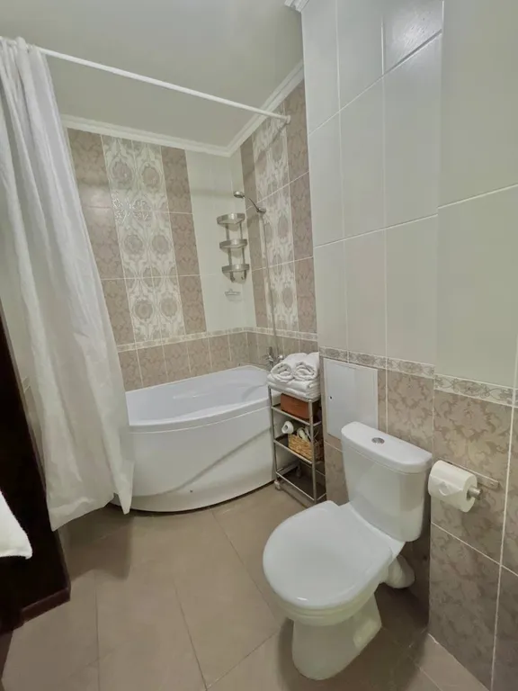 Квартира 3-комнатная квартира с террасой в Сосновой роще — Геленджик