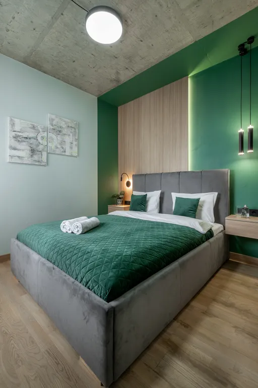 Дизайнерские апартаменты с видом на парк Челюскинцев