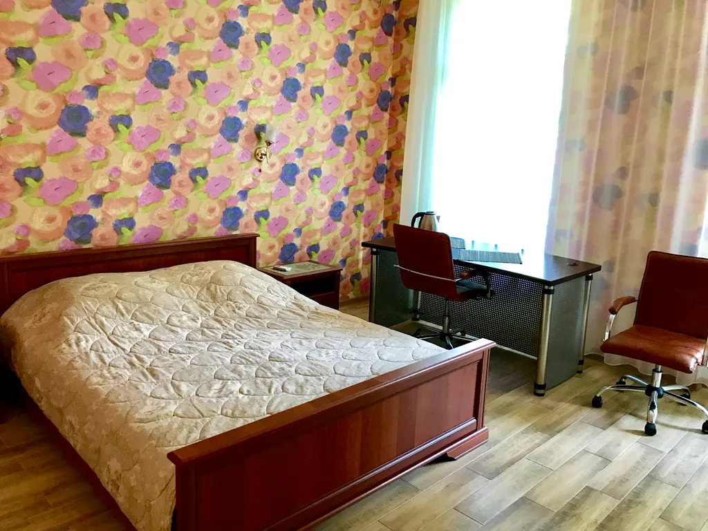 Квартира Двухместный номер люкс (балкон/красивый вид) в гостевом доме в Мисхоре — аренда посуточно в Кореиз