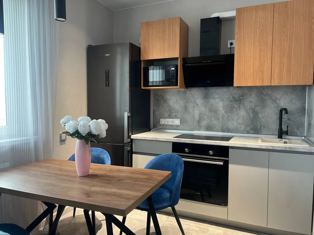 Квартира Апартаменты на высоком этаже с видом на город — Сириус