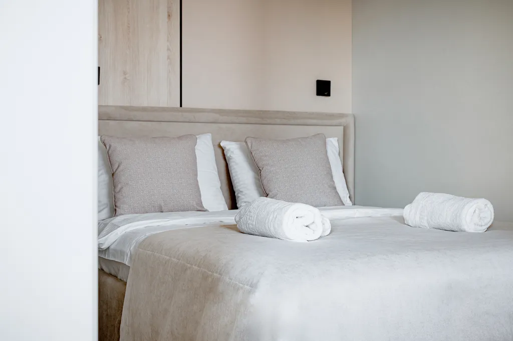 Квартира Квартира Современная студия с видом на горы Абхазии. Вблизи моря и набережной! — Сириус