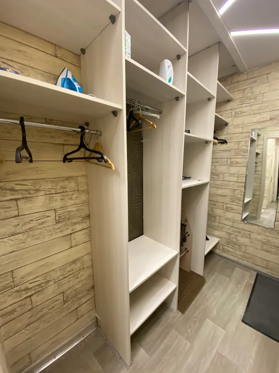 Уютная квартира в центре Новоильинского района