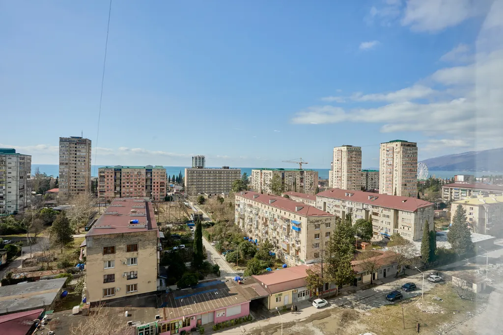 Уютная квартира в центре города с видом на море