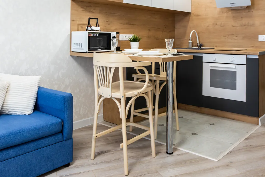 Good Night на Нефтяной 15