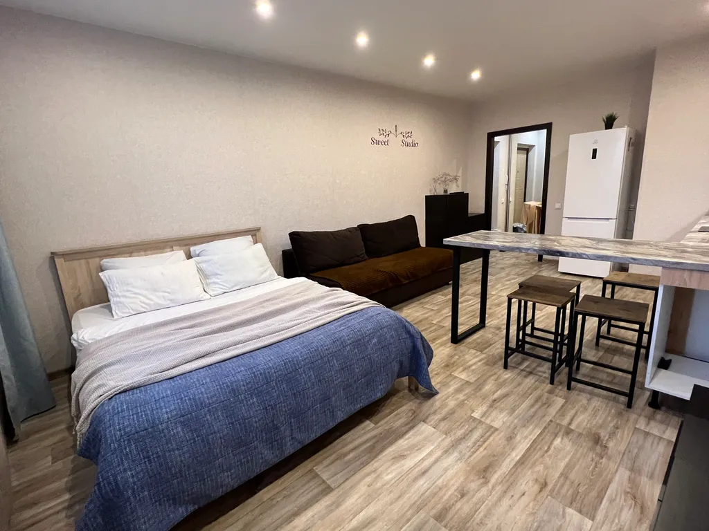 Квартира Стильная квартира-студия в ЖК Кристалл New Crystal apartment — Тюмень