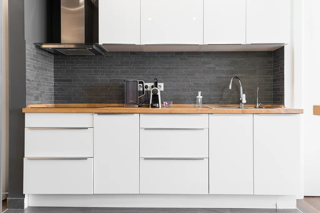 2-комнатная квартира в центре Сочи с видом на море и город