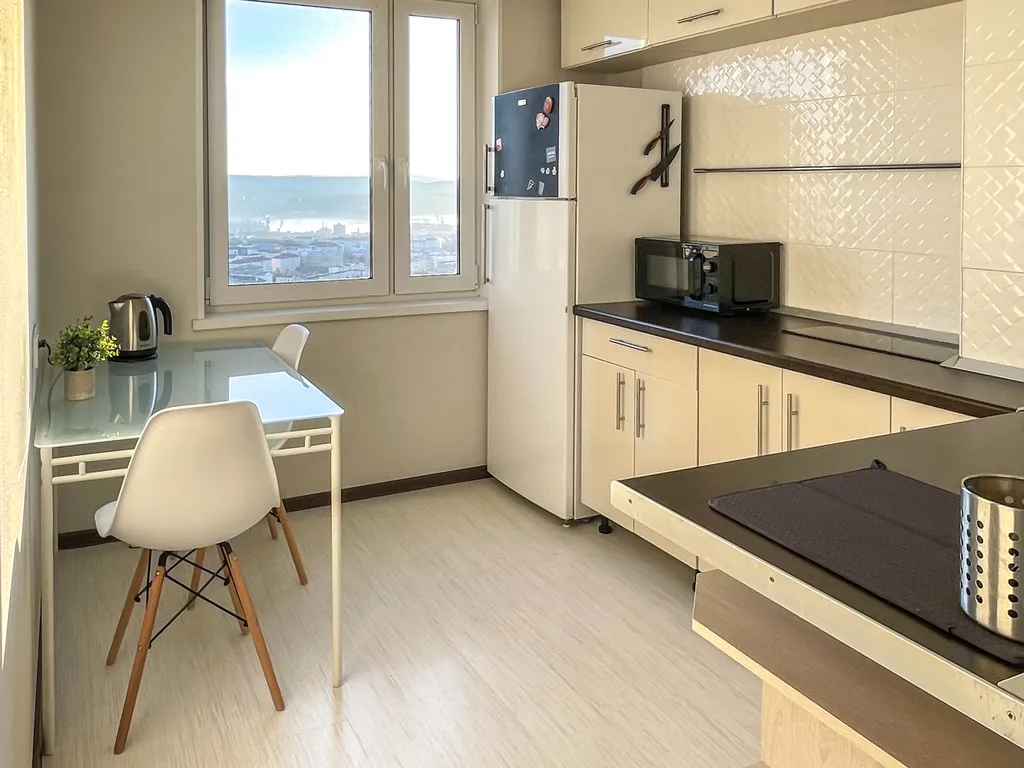 Квартира с панорамным видом на Мурманск и Кольский залив