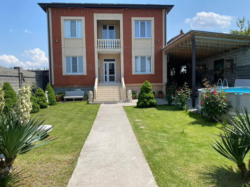 Коттедж Гостевой дом со всеми удобствами — аренда посуточно в Владикавказ