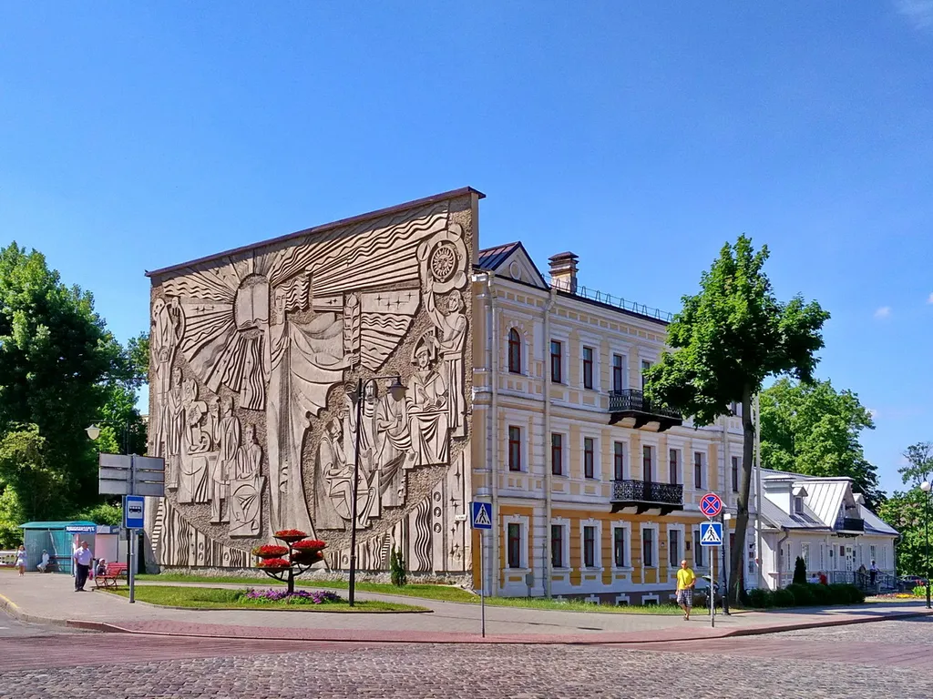 Уникальная квартира с камином в историческом центре города