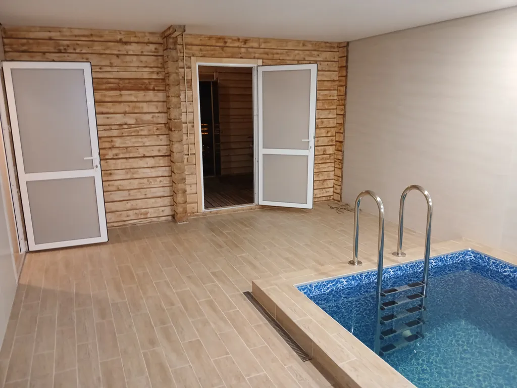 Дом у аквапарка