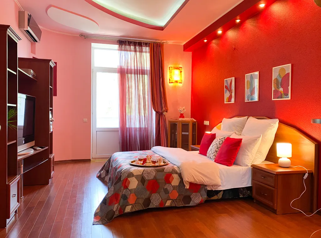 Квартира Квартира Счастье жить в центре Севастополя в яркой квартире с видом на Артбухту — Севастополь