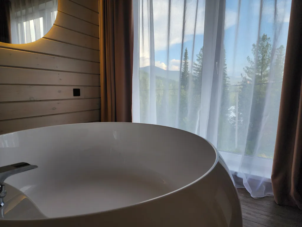 Дом SPA с большой ванной и видом на горы