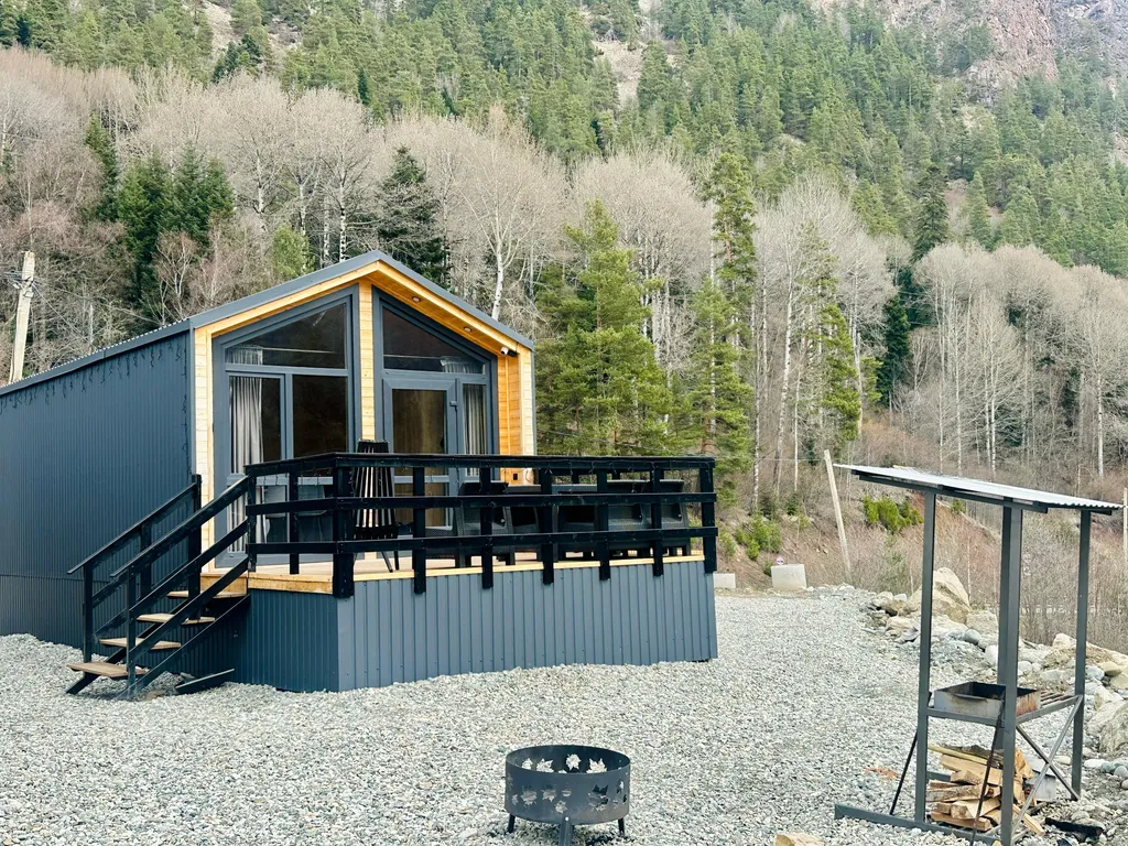 Коттедж Барнхаус с видом на горы и реку — Архыз