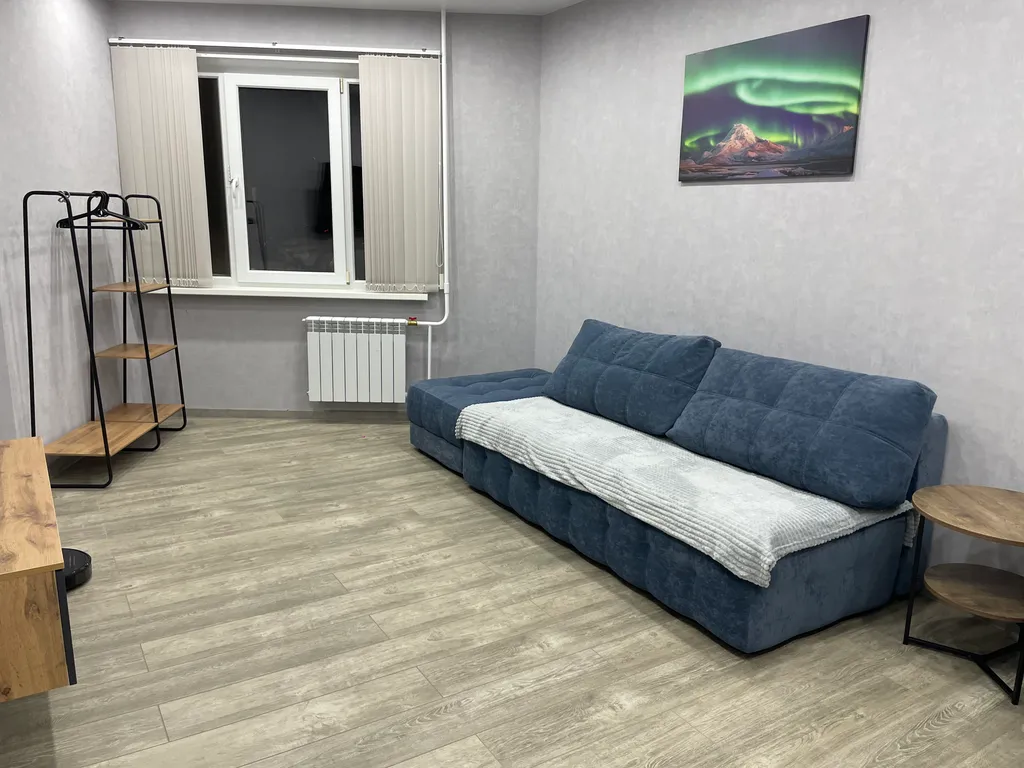 2-х комнатная  квартира — аренда посуточно в Кировск