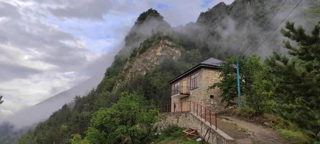 Дом на скале