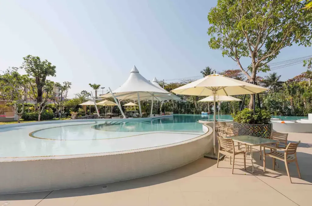 Copacabana Beach Jomtien Super Deluxe Sky Ocean 4589