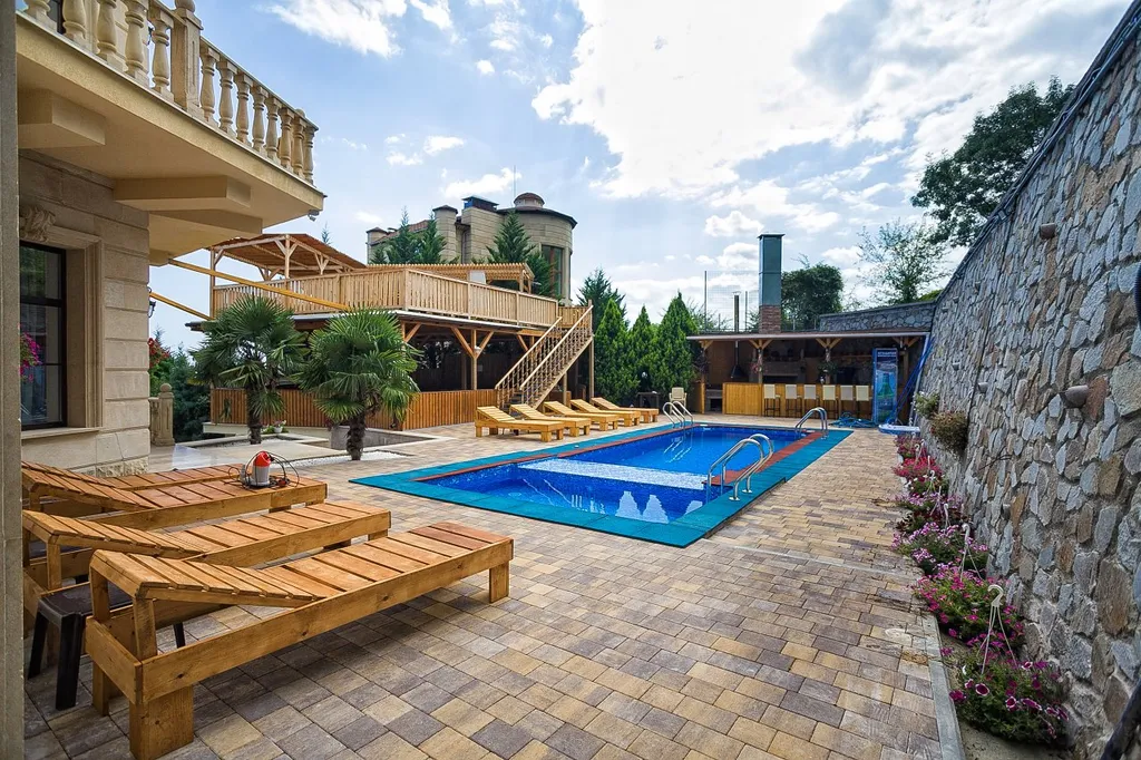 Коттедж Особняк в сосновом лесу с панорамным видом на море, горы — Восход