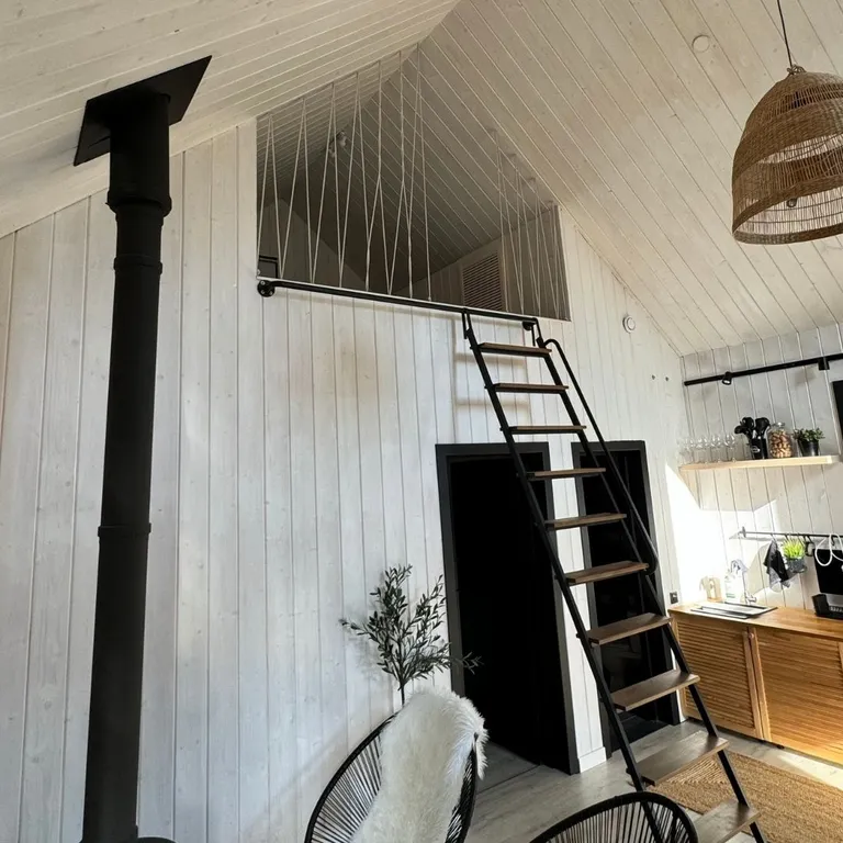 Собер Дача - частный дом рядом с лесом и винодельней