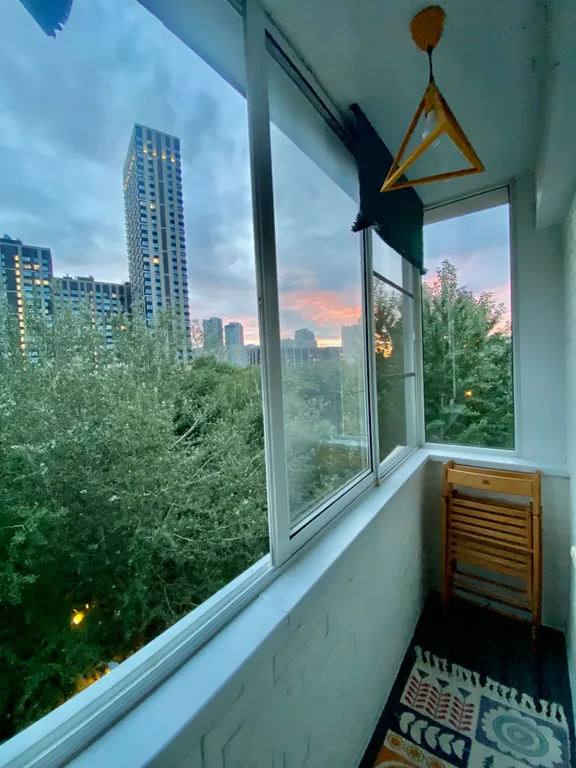 Уютно, тепло и рядом метро