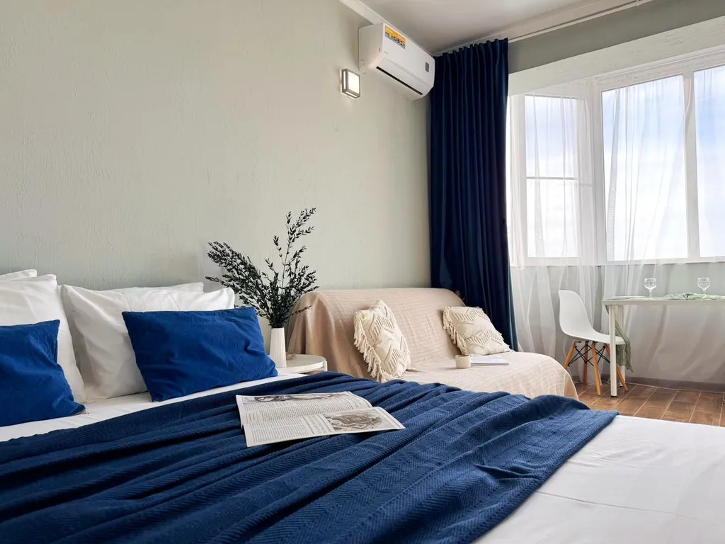 Студия с видом на море