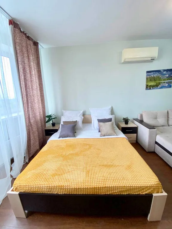 Просторная и уютная студия Санни Дейс