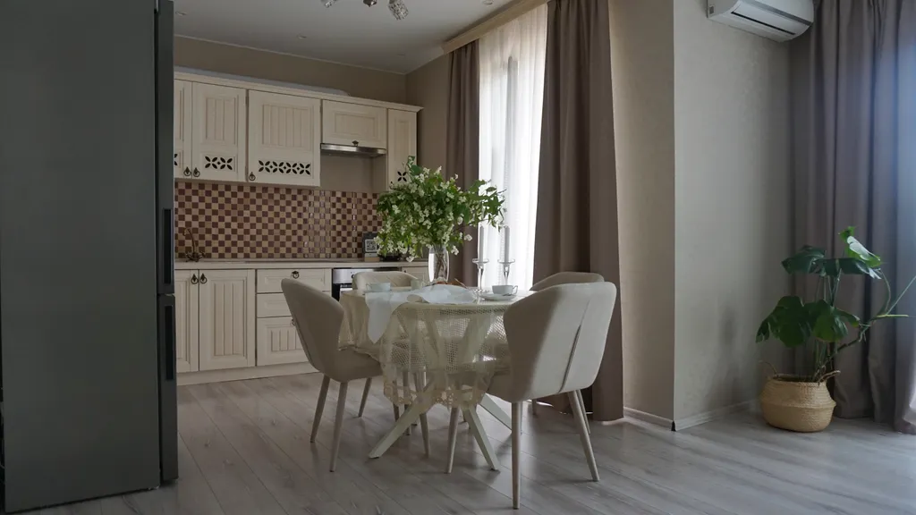 Просторная видовая квартира для большой семьи