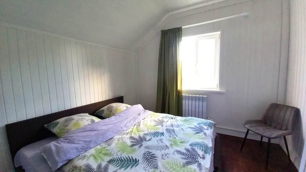 Дом в 2 километрах от озера